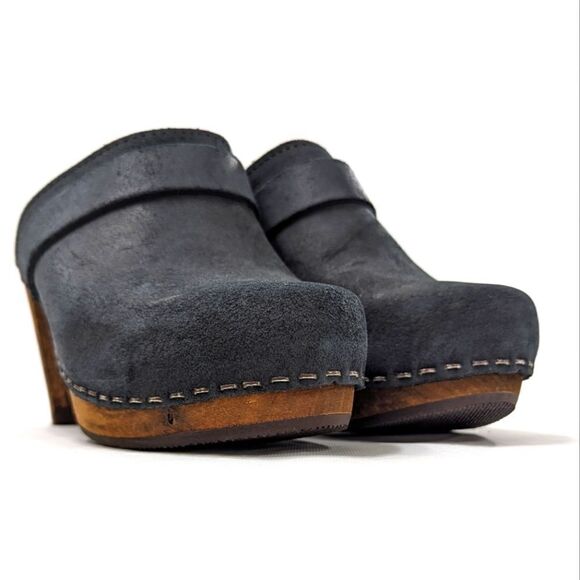 Sanita Heeled Clog - Picture 2 of 11